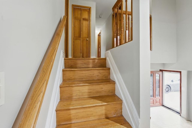 73 Fox Pl, Hicksville, NY 11801 - view of stairway