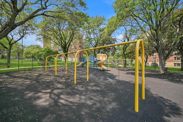 211-40 18th Ave Unit 4A, Bayside, NY 11360 - view of community play area