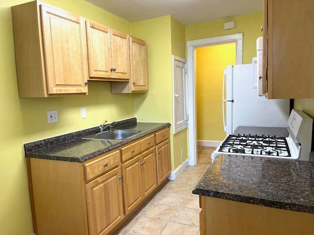 604 Tompkins Ave Unit B-2, Mamaroneck, NY 10543 - kitchen with freestanding refrigerator and range
