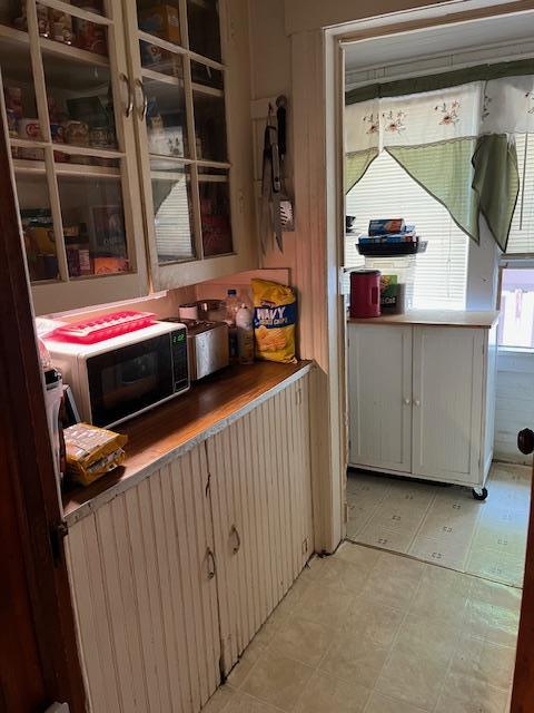 39 Harrison St, Middletown, NY 10940 - kitchen with light floors
