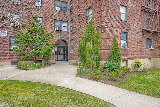 26-20 141st St Unit 4A, Flushing, NY 11354 - view of property with cooling unit