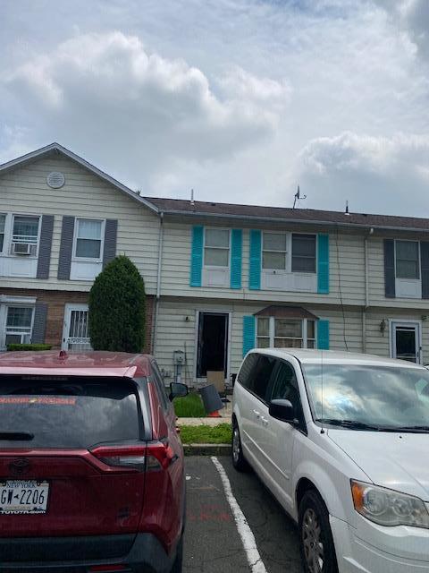 32 Centre St, Yonkers, NY 10701 - townhome / multi-family property featuring uncovered parking