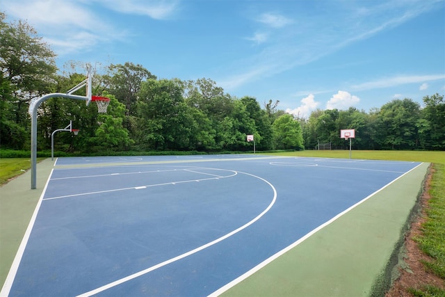 15 Tennyson Dr, Nanuet, NY 10954 - view of sport court with community basketball court