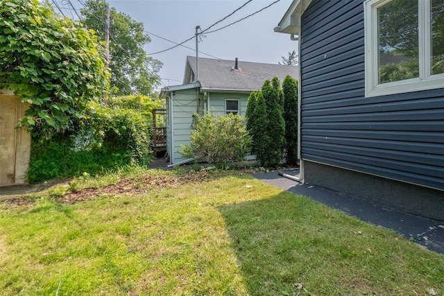 6 Beech Pl Unit 6, Bronx, NY 10465 - view of grassy yard