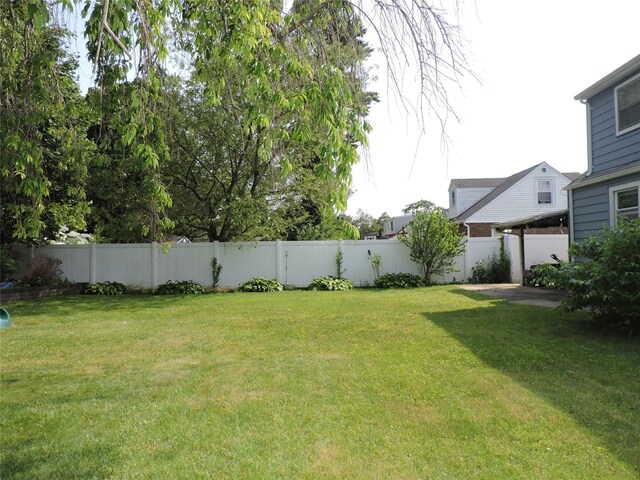 713 Colonial St, Uniondale, NY 11553 - view of yard