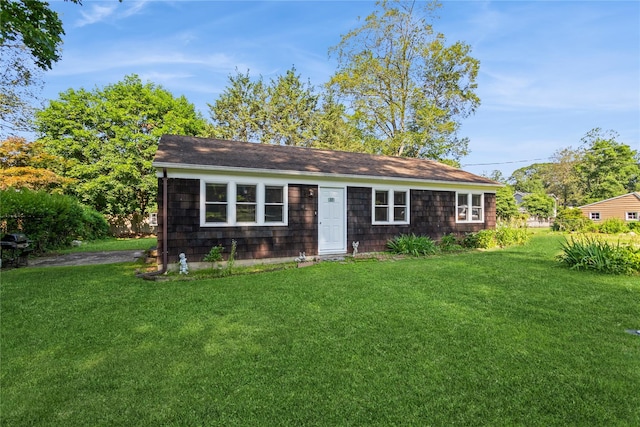 37 Old Mill Rd, Yorktown Heights, NY 10598 - ranch-style home featuring a front lawn