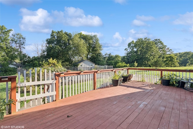 10 Wyllys Ct, Rock Tavern, NY 12575 - view of wooden deck