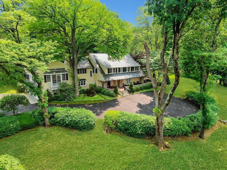 24 Eton Rd, Scarsdale, NY 10583 - photo 1