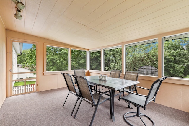 118 Standish Dr, Pearl River, NY 10965 - sunroom with lofted ceiling and outdoor dining area