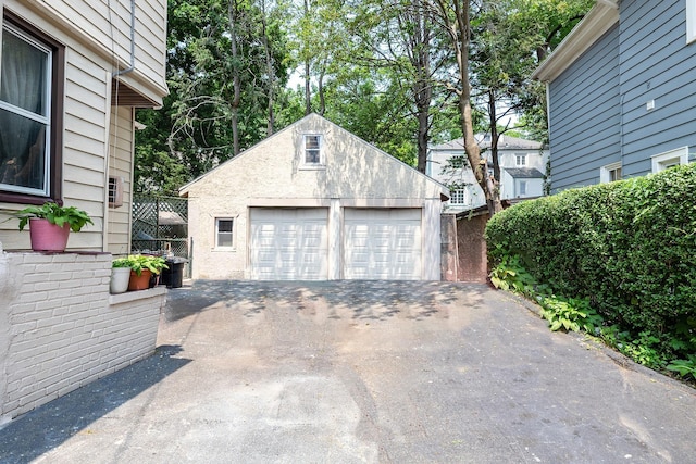 115 Primrose Ave, Mount Vernon, NY 10552 - view of detached garage