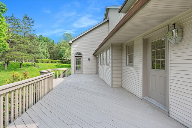 17 Royal Ct, Warwick, NY 10990 - wooden deck featuring a yard