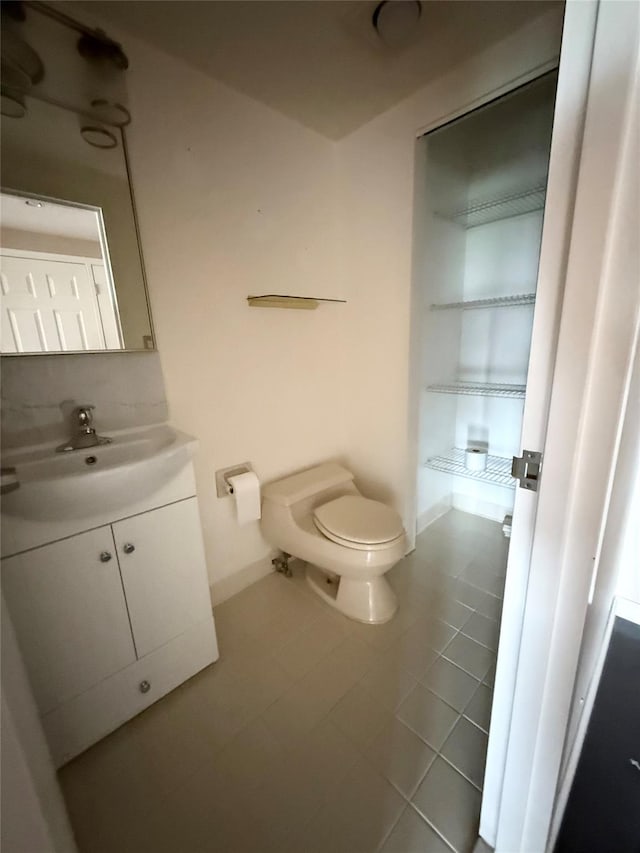 701 Pelham Rd Unit 2E, New Rochelle, NY 10805 - bathroom featuring vanity and tile patterned floors