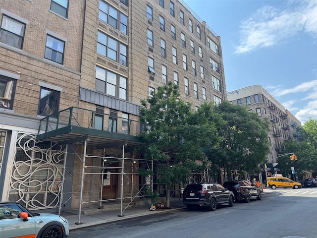 209 2nd St Unit 7, New York Manhattan, NY 10009 - view of building exterior