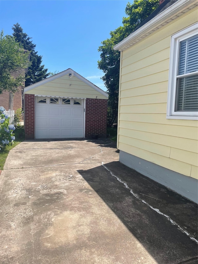 4 New Hyde Park Rd, New Hyde Park, NY 11040 - detached garage featuring driveway