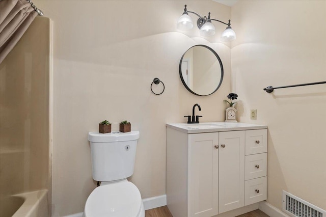 615 Broadway Unit 85, Amityville, NY 11701 - full bath with vanity and bathtub / shower combination