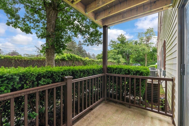 615 Broadway Unit 85, Amityville, NY 11701 - view of balcony