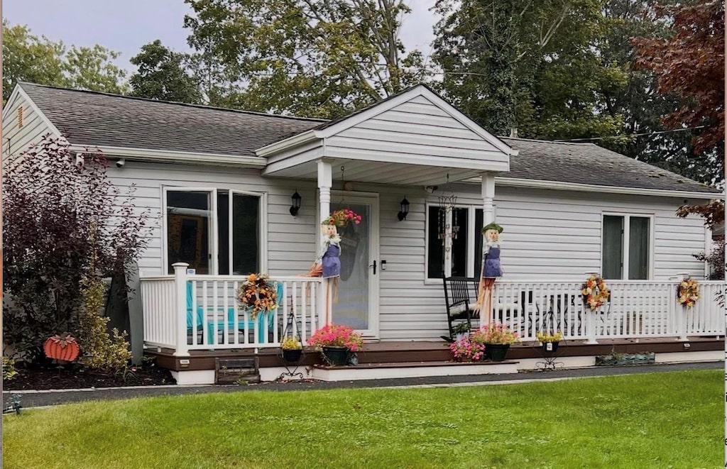 115 Dahlia Dr, Mastic Beach, NY 11951 - photo 1
