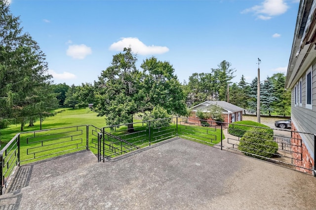 169 Rte 118, Yorktown Heights, NY 10598 - view of patio