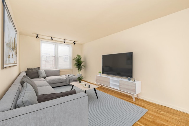 31-85 Crescent St Unit 217, Astoria, NY 11106 - photo 2