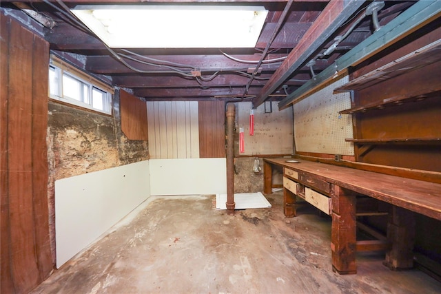 95-15 243rd St, Floral Park, NY 11001 - basement with a workshop area