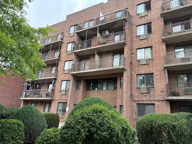 147-45 Barclay Ave Unit 2E, Flushing, NY 11355 - photo 2