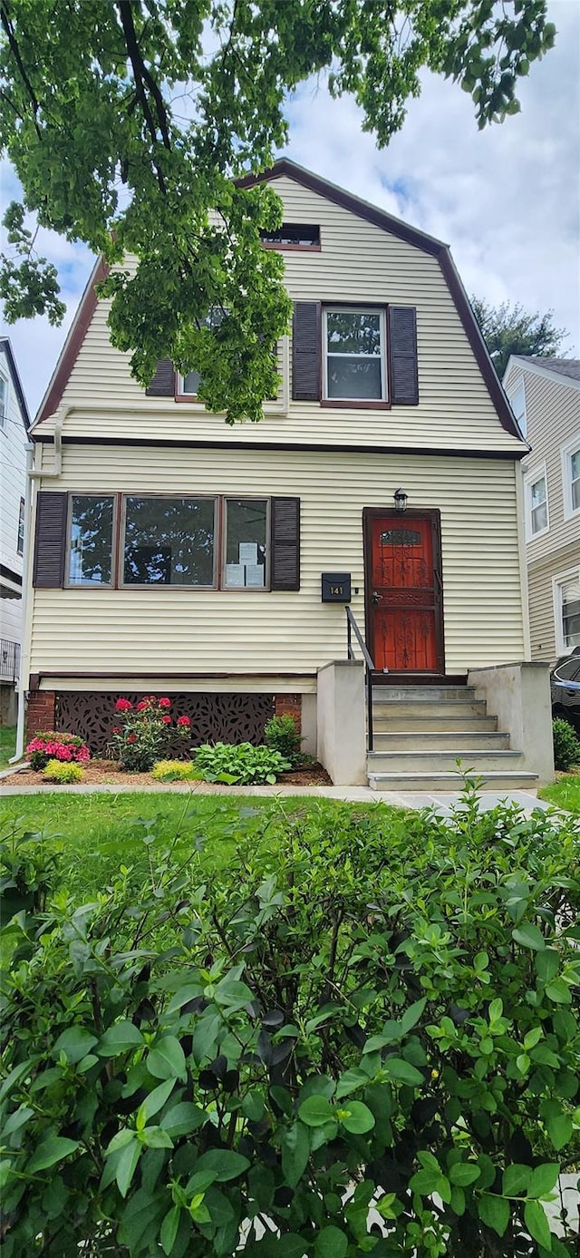 141 Beechwood Ave, Mount Vernon, NY 10553 - photo 2