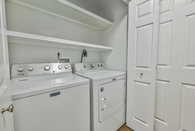 42 Springwood Dr, North Babylon, NY 11703 - laundry room with washer and dryer