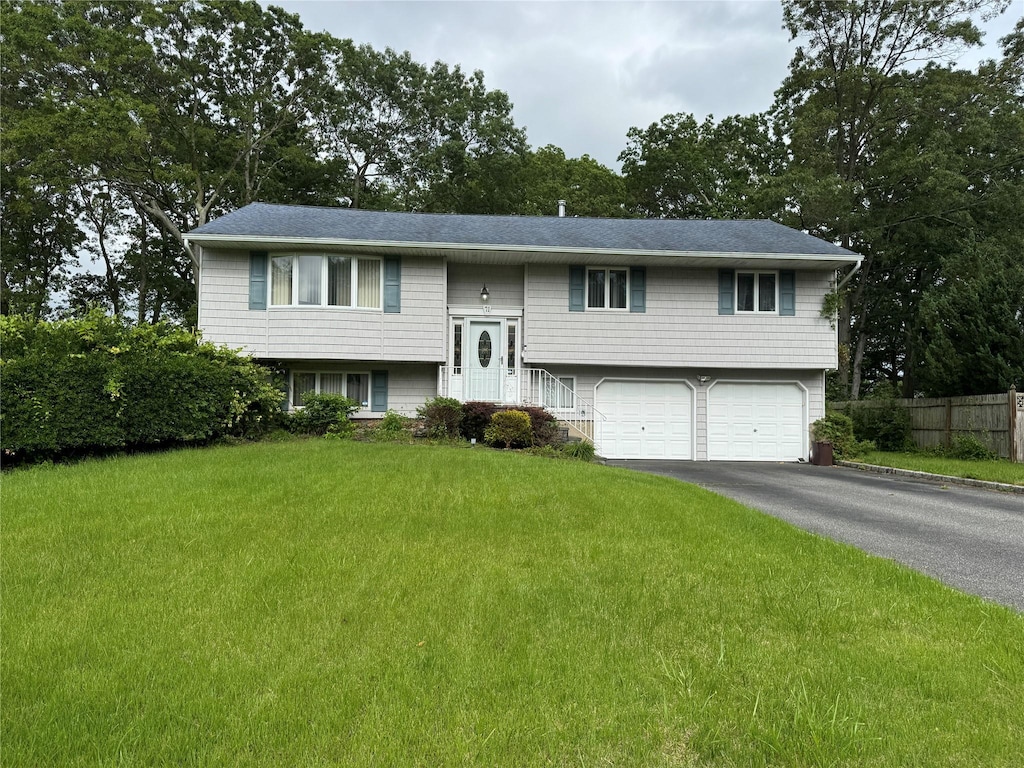 71 Harvest Ln, West Islip, NY 11795 - photo 1