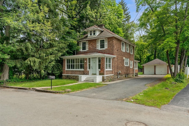 33 Center Ave, Poughkeepsie, NY 12601 - photo 1
