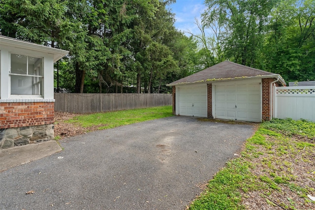 33 Center Ave, Poughkeepsie, NY 12601 - photo 29