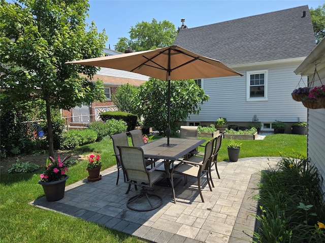 29 Irving St, Valley Stream, NY 11580 - view of patio with outdoor dining area