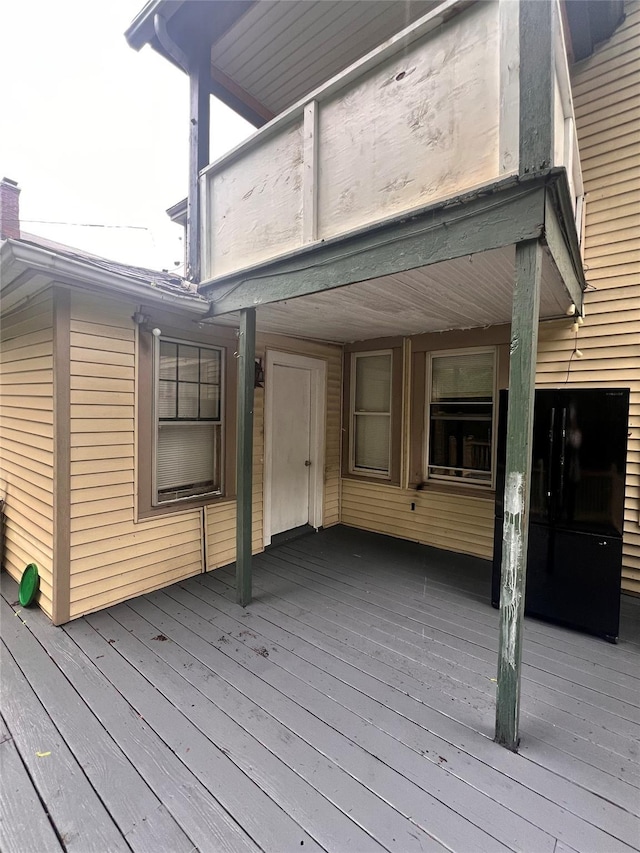 27 Hooker Ave, Poughkeepsie, NY 12601 - view of deck