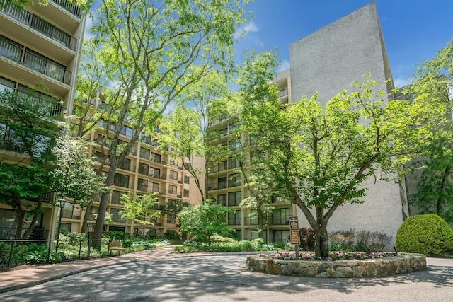 150 Overlook Ave Unit 5K, Peekskill, NY 10566 - view of apartment building / complex