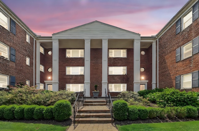 1833 Palmer Ave Unit 2C, Larchmont, NY 10538 - view of property at dusk