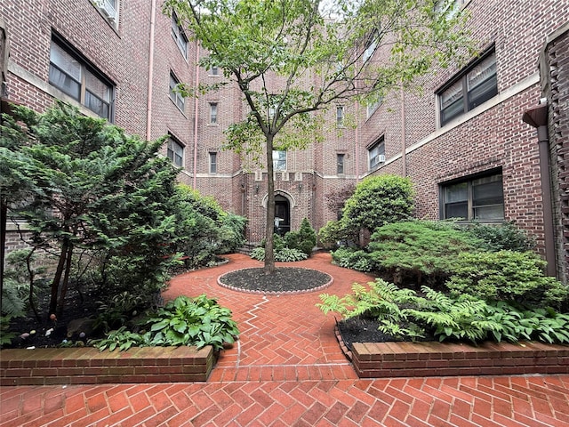 240 Halstead Ave Unit C8, Harrison, NY 10528 - view of property's community