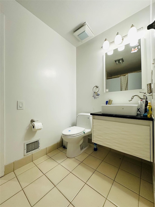 12 Yale Dr, Manhasset, NY 11030 - bathroom featuring tile patterned flooring, toilet, vanity, and a shower with curtain
