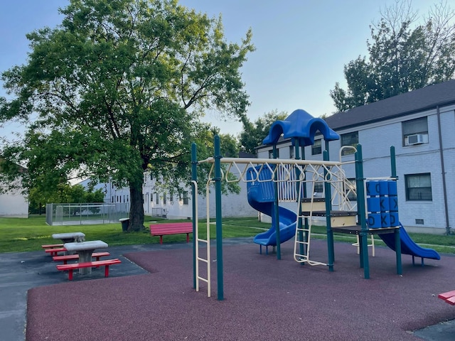 136-05 68th Dr Fl B 2Nd, Kew Garden Hills, NY 11367 - photo 6