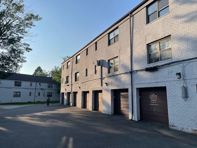 136-05 68th Dr Fl B 2Nd, Kew Garden Hills, NY 11367 - photo 9