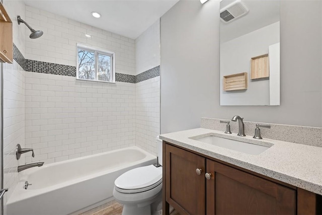 513 3rd St, Newburgh, NY 12550 - bathroom featuring vanity and tub / shower combination