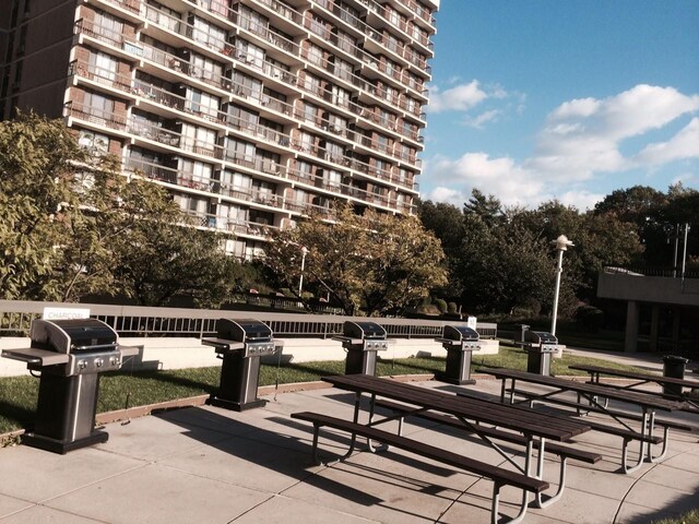 152-18 Union Tpke Unit 9P, Flushing, NY 11367 - view of surrounding community