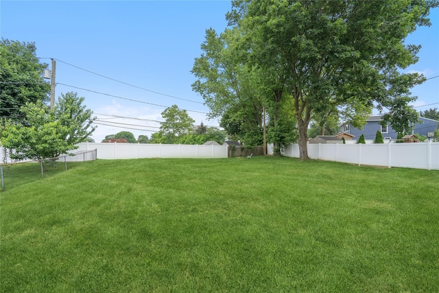37 Parkway Dr N, Commack, NY 11725 - photo 29