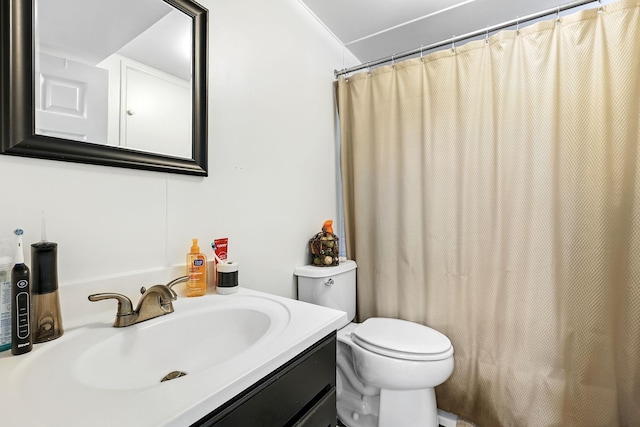 305 Columbus Ave, Harrison, NY 10604 - full bath with vanity and a shower with shower curtain