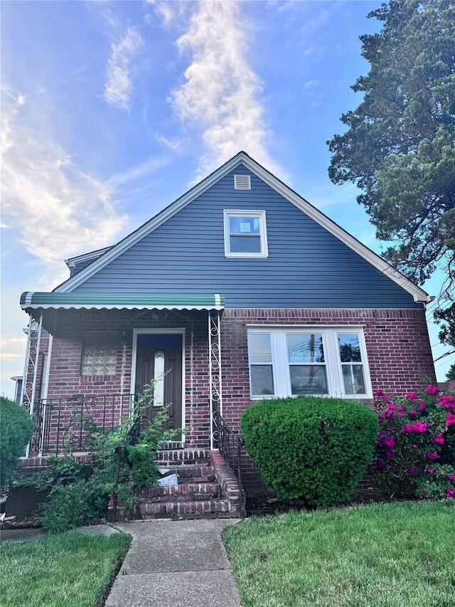 23319 118th Ave, Cambria Heights, NY 11411 - photo 1