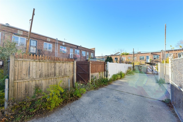 1319 E 86th St, Brooklyn, NY 11236 - view of patio with a residential view and a gate