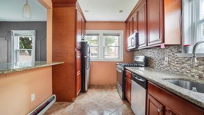 104-28 201st St, Saint Albans, NY 11412 - photo 4