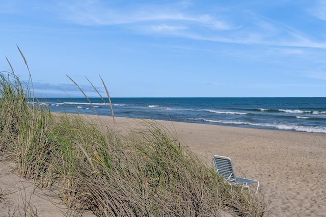 2136 Montauk Hwy Unit 112, Amagansett, NY 11930 - photo 2