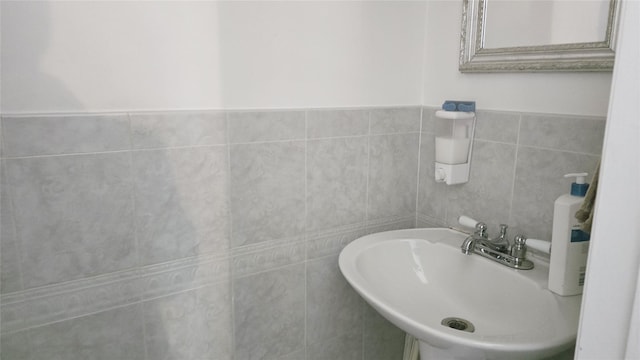 14436 32nd Ave, Flushing, NY 11354 - bathroom with a sink and tile walls