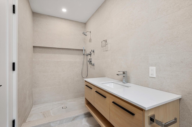 8 Junard Dr, Roslyn, NY 11576 - full bath with a tile shower, vanity, and recessed lighting
