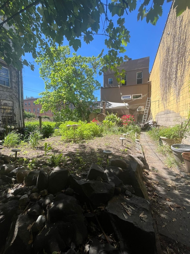 130 Van Dyke St, Brooklyn, NY 11231 - view of yard