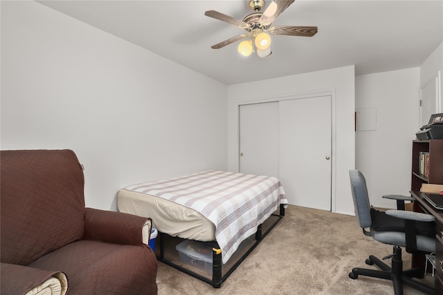 96 Molly Pitcher Ln Unit H, Yorktown Heights, NY 10598 - carpeted bedroom featuring a closet, ceiling fan, and an office area